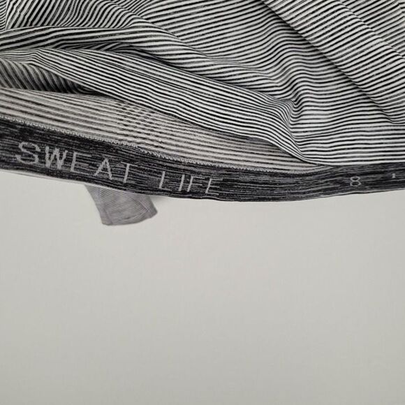 Lululemon Size 8 Swiftly Tech Long Sleeve 2.0 Top Wee Are From Space White Black - Picture 10 of 10